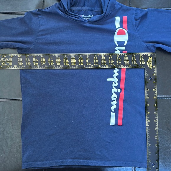 Champion athletic wear Tshirt hoodie - Picture 8 of 15